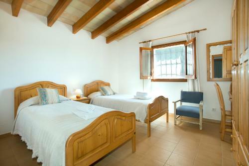 Lovely Villa Llenaire In A Great Location