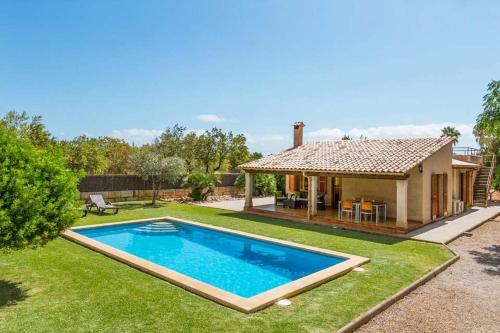 Pollenca Villa Sleeps 6 Pool Air Con Wifi