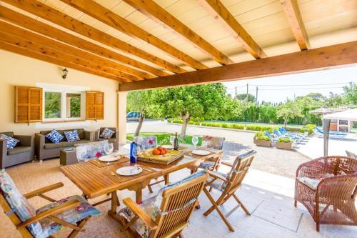 Cala San Vicente Villa Sleeps 6 Pool Air Con Wifi