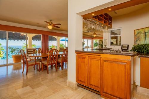 Pacific Ocean Views & Infinity Pool, Villa Miramar
