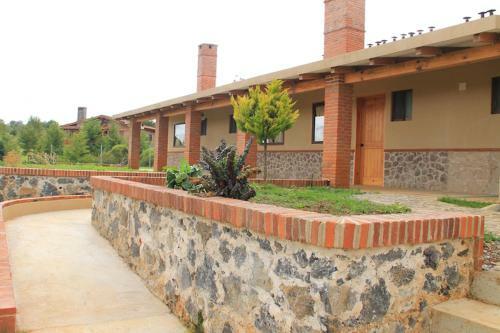 Hotel Y Caba�as Mountain Lodge
