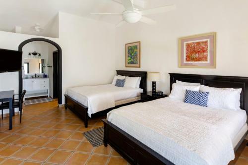 Hotel La Marina Inn