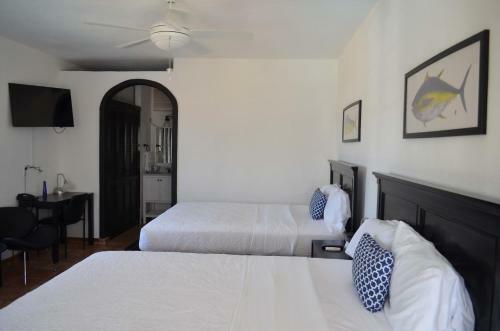 Hotel La Marina Inn