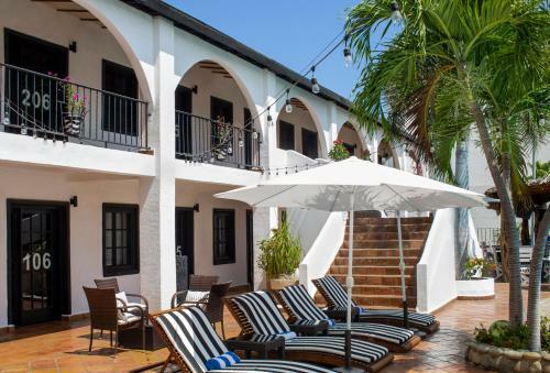 Hotel La Marina Inn