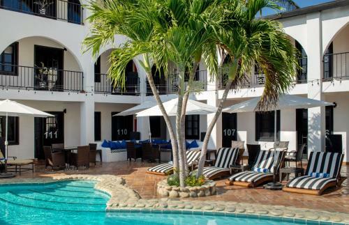 Hotel La Marina Inn