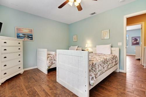 Key Lime Cottage West