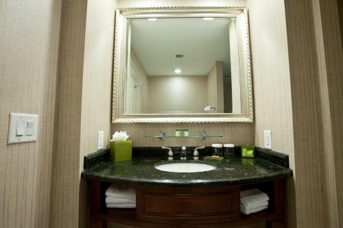 Hotel Town & Country Inn And Suites