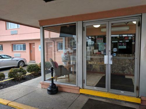 Hotel Skylark Motel