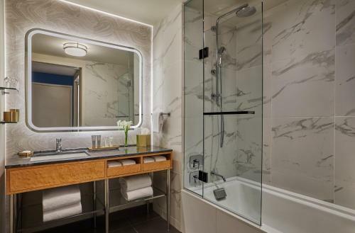 Hotel Viceroy Chicago