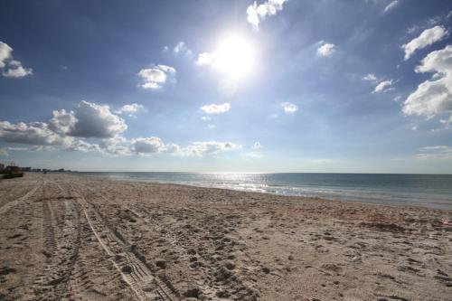 Sea Breeze Beach House
