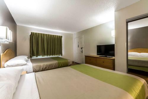 Hotel Studio 6 Dallas Northwest