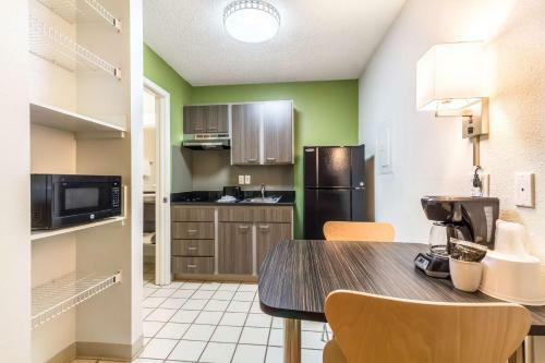 Hotel Studio 6 Dallas Northwest