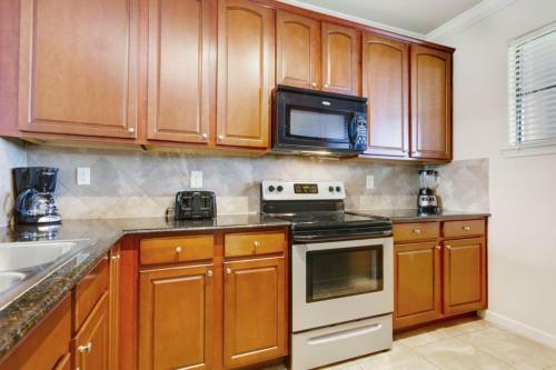 Charo Apartment 906