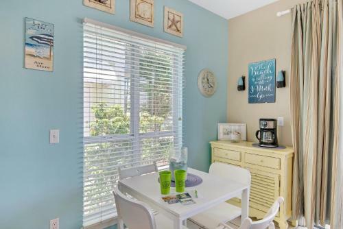 Nantucket Rainbow Cottages 20a/b