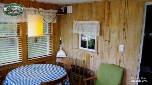 Posada Edgewater Inn & Cottages
