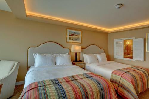 Hotel Land's End Resort