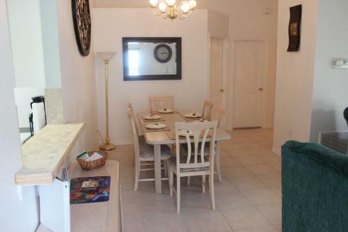 Creekside Villa By Exclusive Holiday Villas