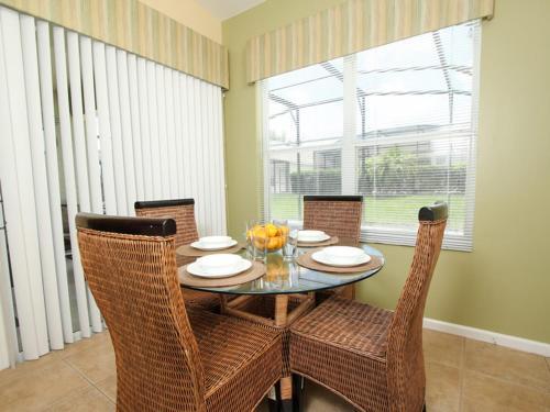 Villa 8127 Fan Palm Windsor Palms