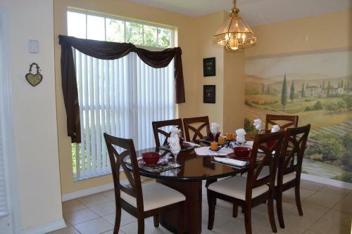 Four Corners Villas