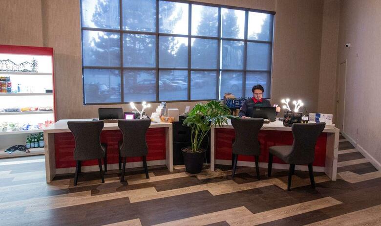 Best Western Premier High Sierra Hotel