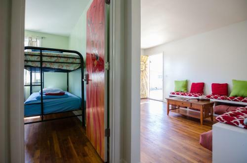 Music City Hostel