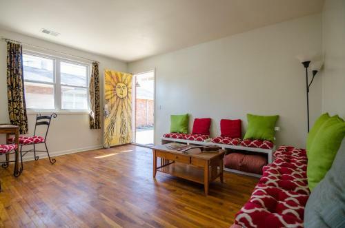 Music City Hostel