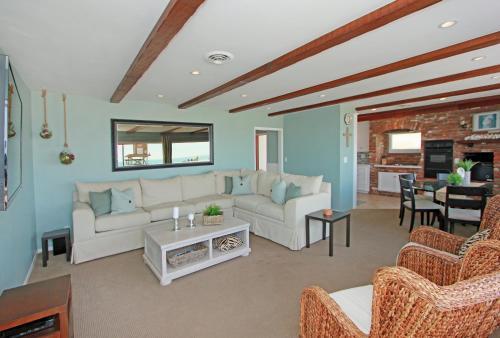 4801 Seashore Drive (68270)