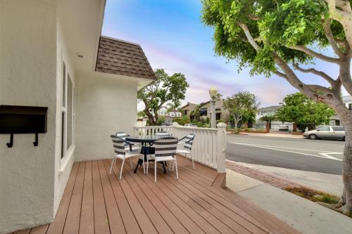 129 G Street (68208)