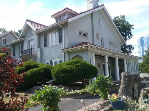 Hanover House Bed And Breakfast