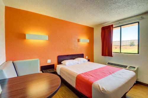 Hotel Motel 6 Oklahoma City North - Frontier City