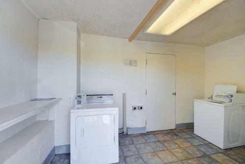 Hotel Motel 6 Oklahoma City North - Frontier City