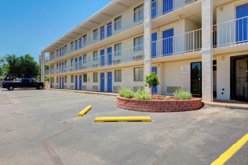 Hotel Motel 6 Oklahoma City North - Frontier City