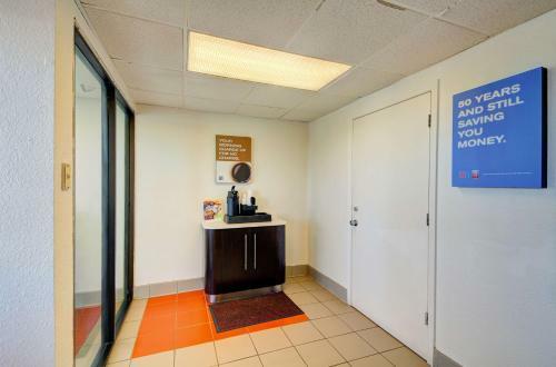 Hotel Motel 6 Oklahoma City North - Frontier City
