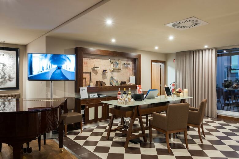 Hotel Vila Gale Porto Ribeira
