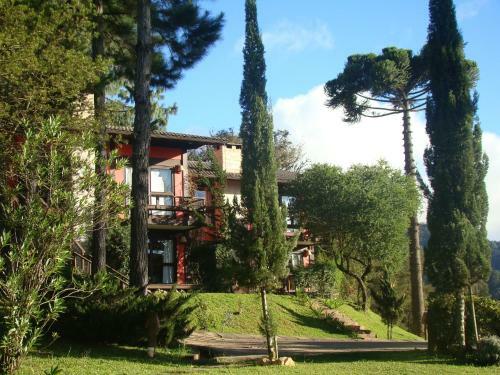 Hostal Pousada Jardim Das Montanhas