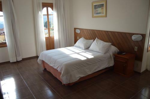 Hotel Ninho Do Falc�o