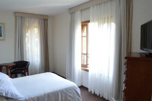 Hotel Ninho Do Falc�o