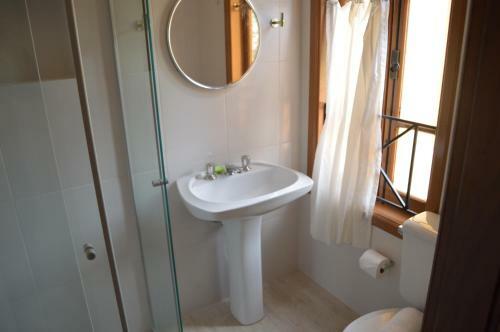 Hotel Ninho Do Falc�o