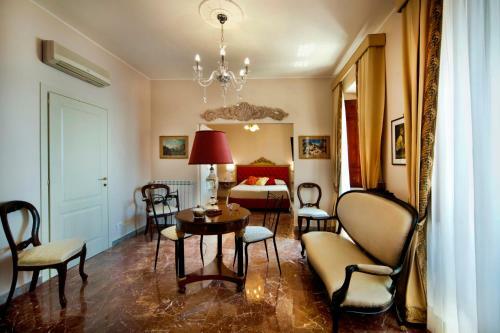 Porta Di Mezzo Luxury B&B