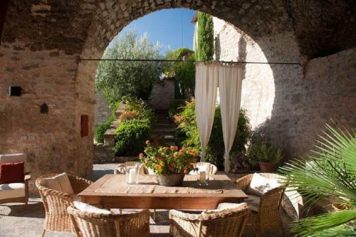 Spello Villa Sleeps 6 Pool Air Con Wifi