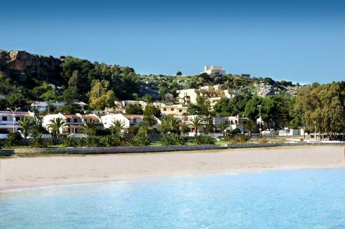 Aparthotel Villaggio Cala Mancina