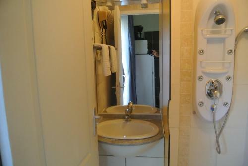 Hotel H�tel Les Mimosas