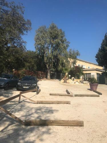 Hotel H�tel Les Mimosas