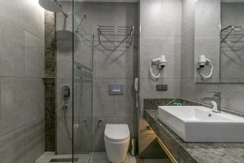 Lara Park Hotel