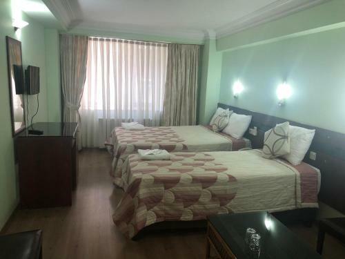 Hivas Hotel
