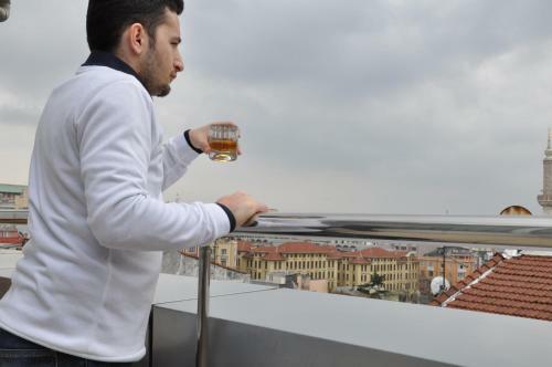 Hivas Hotel