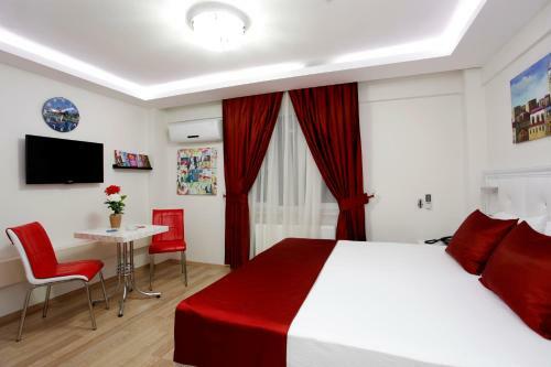 Hotel Taksim Istiklal Suites