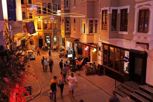Hotel Taksim Istiklal Suites
