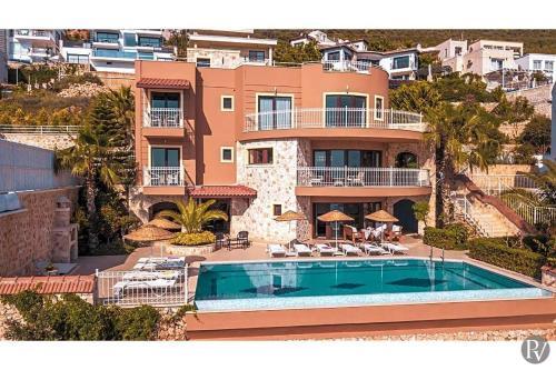 Kalkan Villa Sleeps 10 Pool Wifi