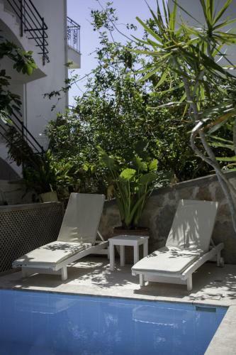 Hotel Hideaway